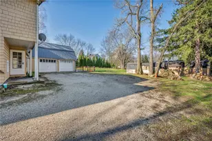 2526 River Rd, Willoughby Hills, OH 44094 - Photo 29