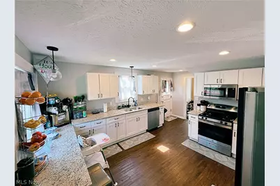 25291 Chatworth Drive, Euclid, OH 44117 - Photo 5