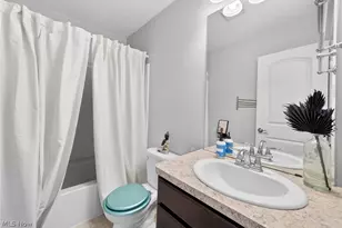 18079 Clare Ct, Strongsville, OH 44149 - Photo 37