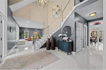6162 Chagrin Highlands Drive, Solon, OH 44139 - Photo 3