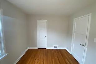 805 E 254th St, Euclid, OH 44132 - Photo 5