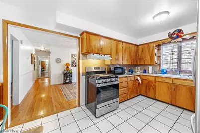 67 Valencia Drive, Cuyahoga Falls, OH 44223 - Photo 5