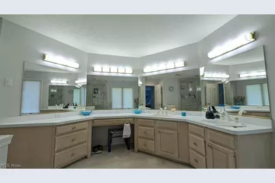 9855 Breckenridge Drive, Chardon, OH 44024 - Photo 29