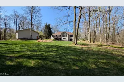 9855 Breckenridge Drive, Chardon, OH 44024 - Photo 11