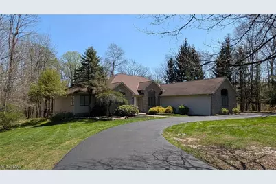 9855 Breckenridge Drive, Chardon, OH 44024 - Photo 3