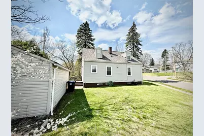 1331 Sunrise Drive, Akron, OH 44307 - Photo 23