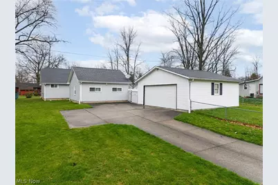 244 Tanglewood Trail, Chippewa Lake, OH 44215 - Photo 15