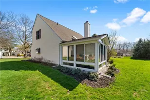 5800 Ridgeview Ln, Willoughby, OH 44094 - Photo 3