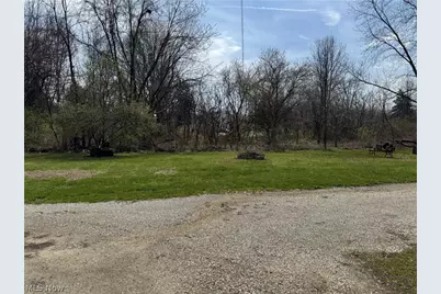 2112 Warren Avenue, Akron, OH 44320 - Photo 23