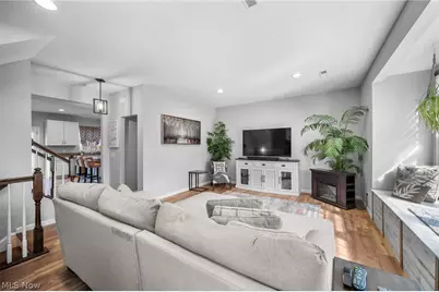 1410 Hopkins Avenue, Oakwood, OH 44107 - Photo 5