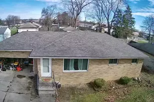 8945 Big Creek Pkwy, Strongsville, OH 44149 - Photo 23