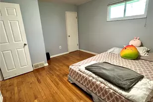 8945 Big Creek Pkwy, Strongsville, OH 44149 - Photo 9