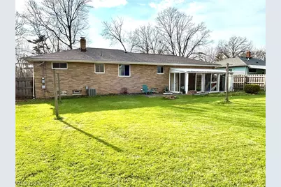 8945 Big Creek Parkway, Strongsville, OH 44149 - Photo 21