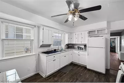 1020 W 19th Street, Lorain, OH 44052 - Photo 11