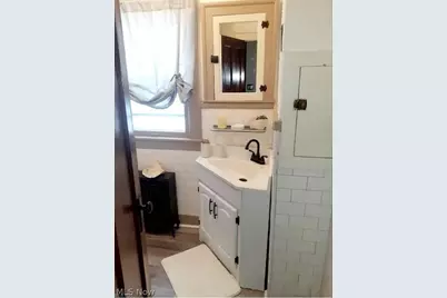 1512 Middle Avenue, Elyria, OH 44035 - Photo 29
