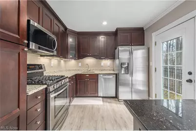 12101 The Bluffs, Strongsville, OH 44136 - Photo 17