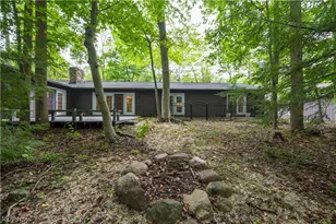 12101 The Bluffs, Strongsville, OH 44136 - Photo 5