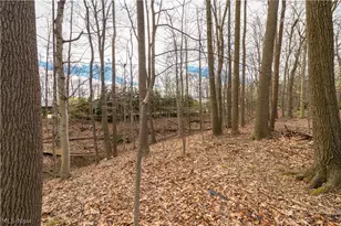 12101 The Bluffs, Strongsville, OH 44136 - Photo 7