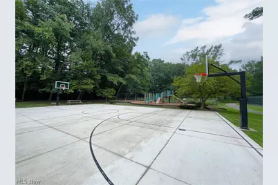 12101 The Bluffs, Strongsville, OH 44136 - Photo 37