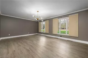 12101 The Bluffs, Strongsville, OH 44136 - Photo 11