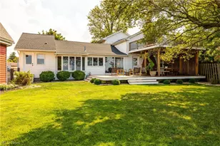 4247 E Lake Rd, Sheffield Lake, OH 44054 - Photo 37