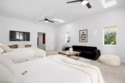 4247 E Lake Road, Sheffield Lake, OH 44054 - Photo 25