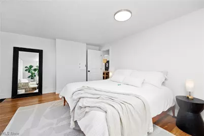 4247 E Lake Road, Sheffield Lake, OH 44054 - Photo 17