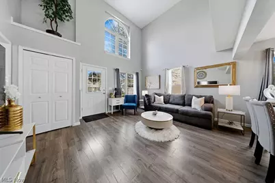 1833 Hobbits Way, Brunswick, OH 44212 - Photo 7