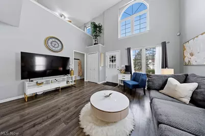 1833 Hobbits Way, Brunswick, OH 44212 - Photo 5