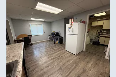 140 School Street, Elyria, OH 44035 - Photo 5