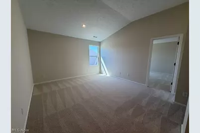 35927 Baldauf Crossing, North Ridgeville, OH 44039 - Photo 15