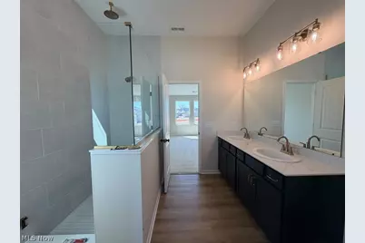 35927 Baldauf Crossing, North Ridgeville, OH 44039 - Photo 13