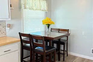 5271 W 49th St, Parma, OH 44134 - Photo 9
