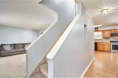 917 Proehl Drive, Barberton, OH 44203 - Photo 3