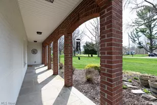 15 Wintergreen Hill Dr, Painesville, OH 44077 - Photo 35