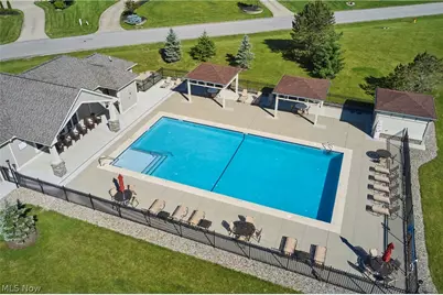 2242 Rock Creek N, Akron, OH 44333 - Photo 35