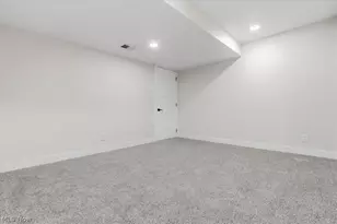 801 Westview Dr, Belpre, OH 45714 - Photo 39