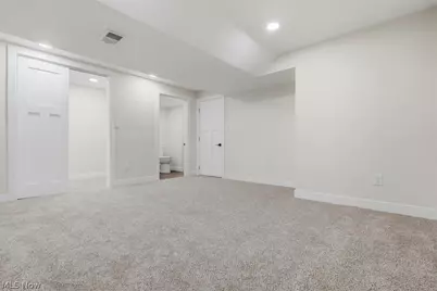 801 Westview Drive, Belpre, OH 45714 - Photo 43