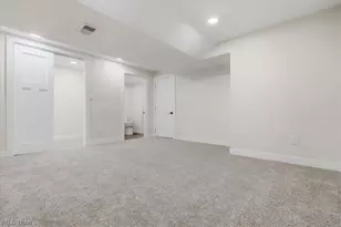 801 Westview Dr, Belpre, OH 45714 - Photo 43