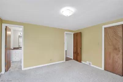33015 Detroit Road, Avon, OH 44011 - Photo 21