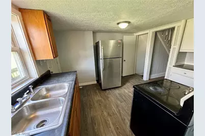 1217 Shriver Avenue NE, Canton, OH 44705 - Photo 13