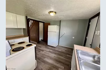 1217 Shriver Avenue NE, Canton, OH 44705 - Photo 29