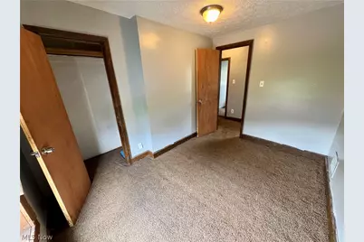 1217 Shriver Avenue NE, Canton, OH 44705 - Photo 31