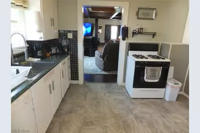 4712 Gifford Avenue, Loveland, OH 44144 - Photo 9