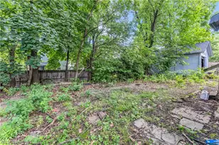 518 Sumner St, Akron, OH 44304 - Photo 33