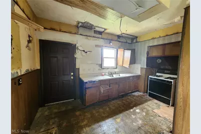 611 Cohasset Drive, Youngstown, OH 44511 - Photo 7