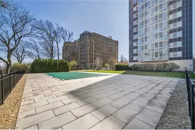 12520 Edgewater Drive #806, Oakwood, OH 44107 - Photo 37