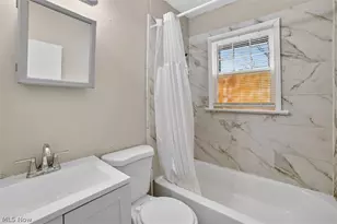 17208 Lipton Ave, Loveland, OH 44128 - Photo 15