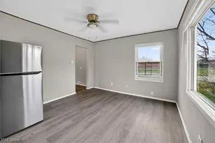 17208 Lipton Ave, Loveland, OH 44128 - Photo 11