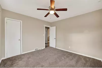17208 Lipton Avenue, Loveland, OH 44128 - Photo 13